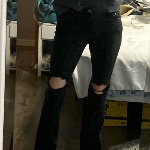 Lucky Brand women’s black distressed jeans size 6/28 R - Picture 1 of 9